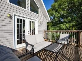 Private Dock, Paddle Boards, Views & Hot Spots!