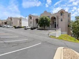 Prime Spot, Breathtaking Views, Nearby Attractions