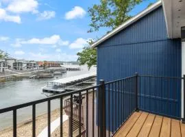 Our Cove Retreat - Perfect for Wave-Free Swimming, Tanning & Prime Location Fun!