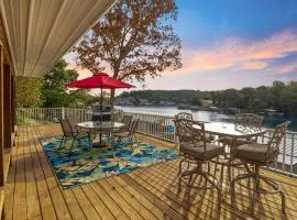 Pet-Friendly Home, Great Dock, Waterfront, Lake Views, Boat Slip