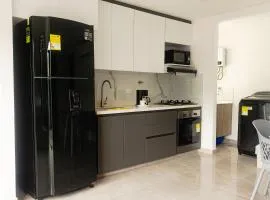 Frente al mall Viva Envigado, AC, moderno