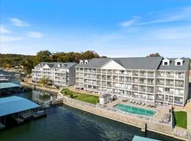 Newly Updated, Amazing Views, Boat Slip & Heated Pool