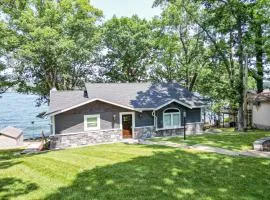 Unforgettable Views & Lakefront Firepit Nights