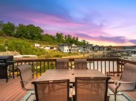 Our Cove Retreat - Perfect for Wave-Free Swimming, Tanning & Prime Location Fun!