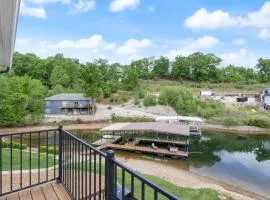 Our Cove Retreat - Perfect for Wave-Free Swimming, Tanning & Prime Location Fun!