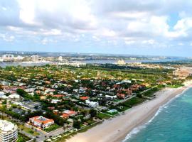 Master Bedroom w Pvt Bath in shared home, hotel in Royal Palm Beach