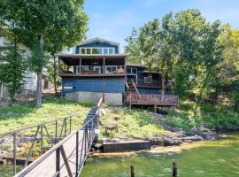 Stunning Sunsets, Vibrant Bars and Restaurants at the Waterfront, hotel in Rocky Mount