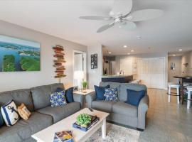 Lakeview Condo, Pools, Patio with Grill, Near PB2 Launch, hotel v destinaci Laguna Beach