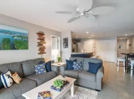 Lakeview Condo, Pools, Patio with Grill, Near PB2 Launch