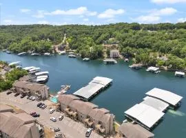 Lakefront Condo w/ Screened Patio, 3 Pools, Boat Slip in Osage Beach