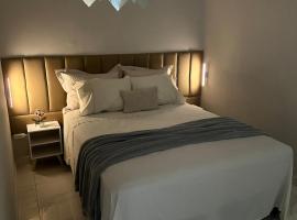 Cocal House Temporada - 1 km da praia，位于维拉维尔哈的酒店