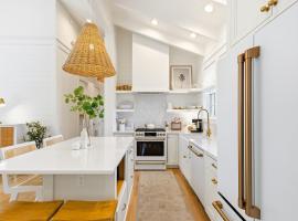 Barefoot Bungalow by Stay on 30a, hôtel à Seagrove Beach