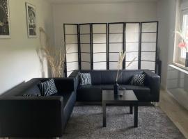 Body Kult Loft - Modernes Appartement mit 2 separaten Schlafzimmern - kostenlose Parkpl&auml;tze direkt an der Unterkunft: Zwickau şehrinde bir golf oteli