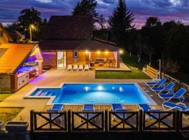 Pet Friendly Home In Gornje Dubrave With Sauna, hotel v destinaci Perići
