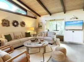 Admiralty Villas – Bayside Modern 2BR Retreat