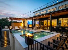 Heated Infinity Pool & Hot Tub Stunning Views for the Family