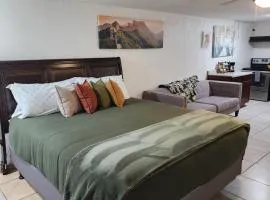 The Getaway -6 miles from SNP