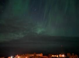 KB Storhaugen House - Sørvågen, villa in Moskenes