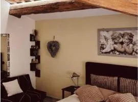 Appartamento "IL PORTICO" A SOLI 8 CHILOMETRI DA IMOLA E 7 CHILOMETRI DA FAENZA