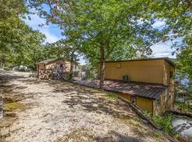 Spacious, Quiet & Great Cove, Nearby Attractions, Private Dock, Fireplace, Expansive Deck