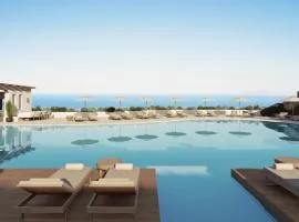 NĒRO Suites by NOMÉE Hospitality Group