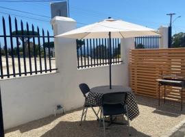 Cabaña Vista a la plaza, villa in Tongoy