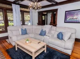 Sunny Springfield Stunner