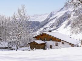 Barney, hotel v Raurisu