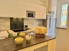 ⁂ 600m port tramway clim wifi