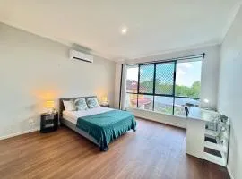 Coopers Plains Retreat Maple Share House