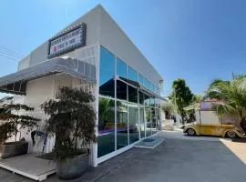 Duck House Hostel & Resort Khon Kaen