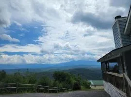 Sky View - Million Dollar Views At Budget pricing!