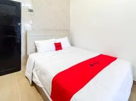 Urbanview near Syamsudin Noor Airport