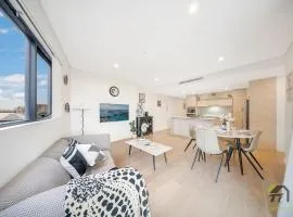 Newcastle New Town Holiday Elegant 4-person residence