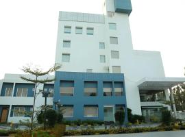 Chand V Residency, hotel in Chāvakkād