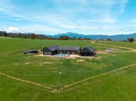 Half Mile High - Merrijig - Sleeps 10