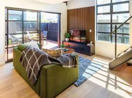 Urban Loft Near Westfield Mall Walk Everywhere