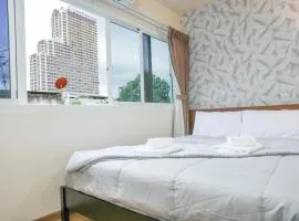 Gam-Hom Hostel เจริญนคร 305