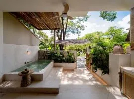 Wanan Tinglan Wild Luxury Resort Designer Hotel