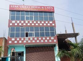 Hotel O Star Valley Hotel and Lawn, ξενοδοχείο σε Akbarpur