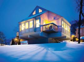 Bluegreen Vacations Christmas Mountain Village, an Ascend Collection Resort, hótel í Wisconsin Dells