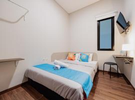 Sans Stay Bintaro, ξενοδοχείο σε Pondoklang