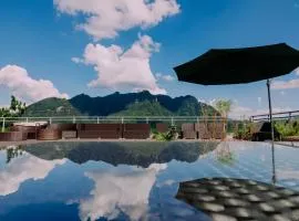 Azure Peaks-English Services-At National Forest Park with Free Shuttle