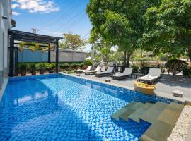 Hoi An Beachfront Hotel, hôtel à Tân Thành (1)