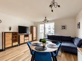 Nasypowa Spacious Apartment by BookingHost