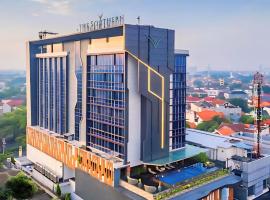 The Southern Hotel Surabaya, hotel near Juanda International Airport - SUB, Surabaya