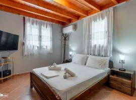 Myrsini's House - Neapoli Garden & Grove Retreat