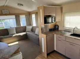 Caravan by the Sea KW10