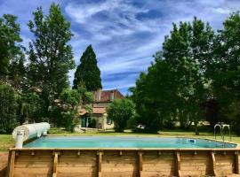 Domaine De La Sablière, Hotel in Thiviers