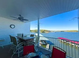 LAKEFRONT DOG DAYS CONDO 3BED2BATHDECKPOOL-8pp